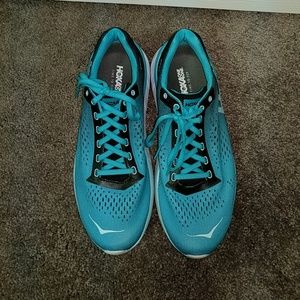 Hoka One One Cavu